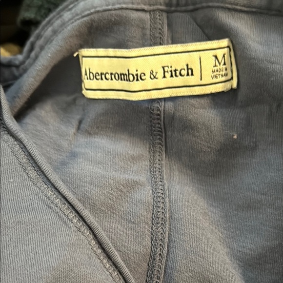 🌹Abercrombie and Fitch Blue Long Sleeve Bell Sleeve Top - Picture 4 of 4